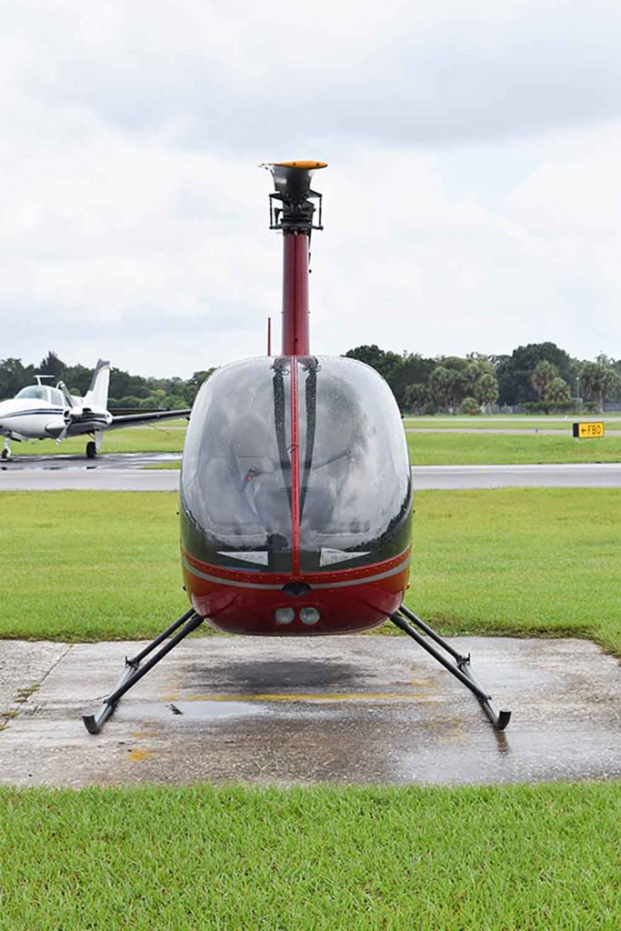 Robinson R22 Beta II N221ZT 4